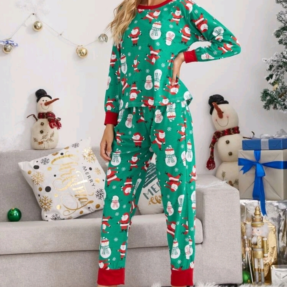 🎄🎁 ALLOVER CHRISTMAS PRINT PIJAMA SET 🎁🎄